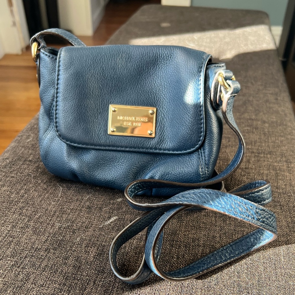 Michael Kors blue purse